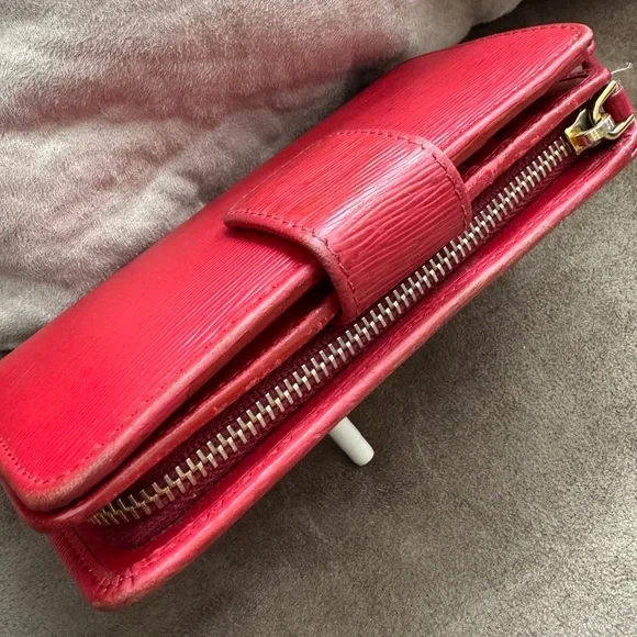 Prada Wallet - Picture 7 of 12